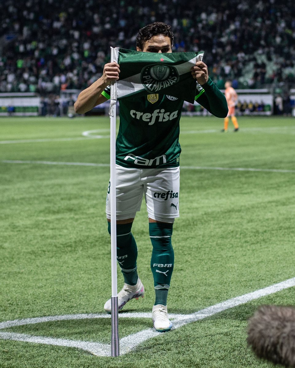 Raphael Veiga tweet media