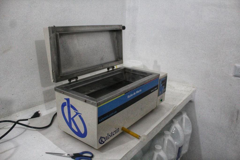 josemvasquez's tweet photo. La granja Campo Alegre en el municipio Roscio, cuenta con tecnología de punta que permite contabilizar en tiempo real la producción así como un laboratorio que tecnifica la cadena Productiva de esta empresa. ¡Un ejemplo más de que en Guárico la producción es indetenible! https://t.co/LsJFjpYa26