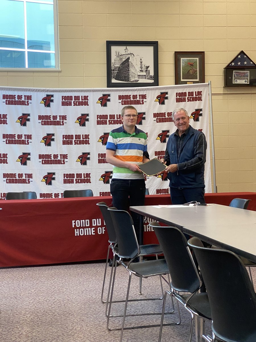 Sam Plucker tweet media