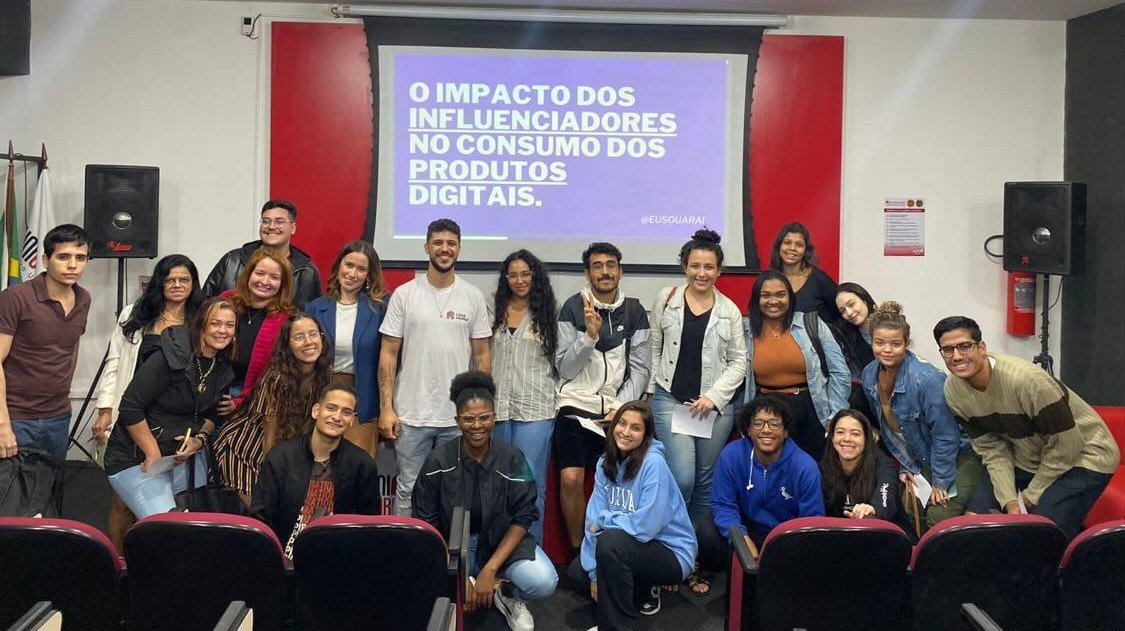 Fevereiro de 2017: entrei na <a href="/UNICARIOCA/">UniCarioca</a> pra fazer jornalismo

Maio de 2023: retornei à unidade que estudei dar uma palestra para alunos de Comunicação.

A favela é potência! 🚀