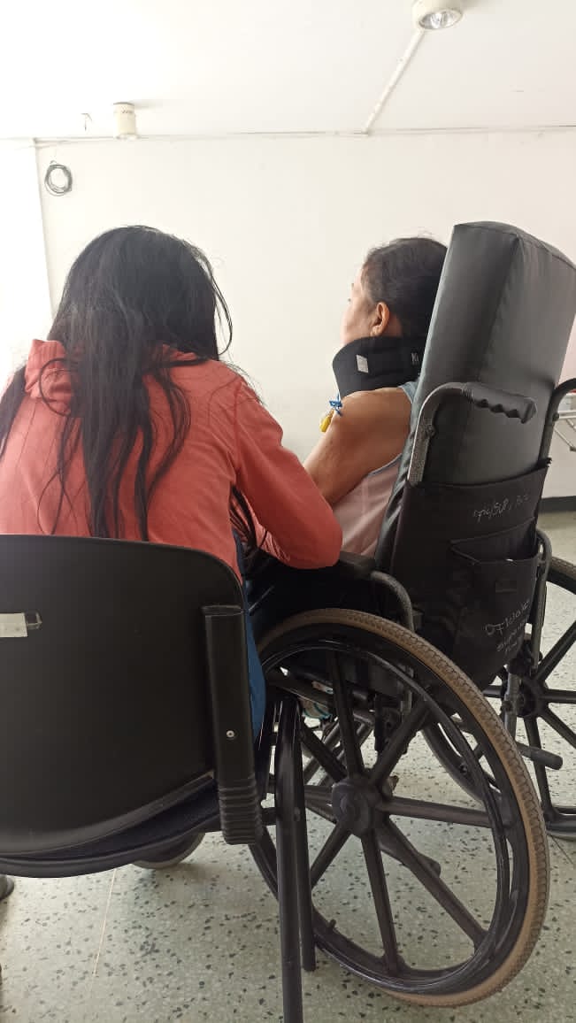 Dianatorrealba's tweet photo. Soy afortunada de tenerte, mamita. Y pronto Dios nos concederá la dicha de tenerte sana en casa🤍✨ https://t.co/mfao06VHG0