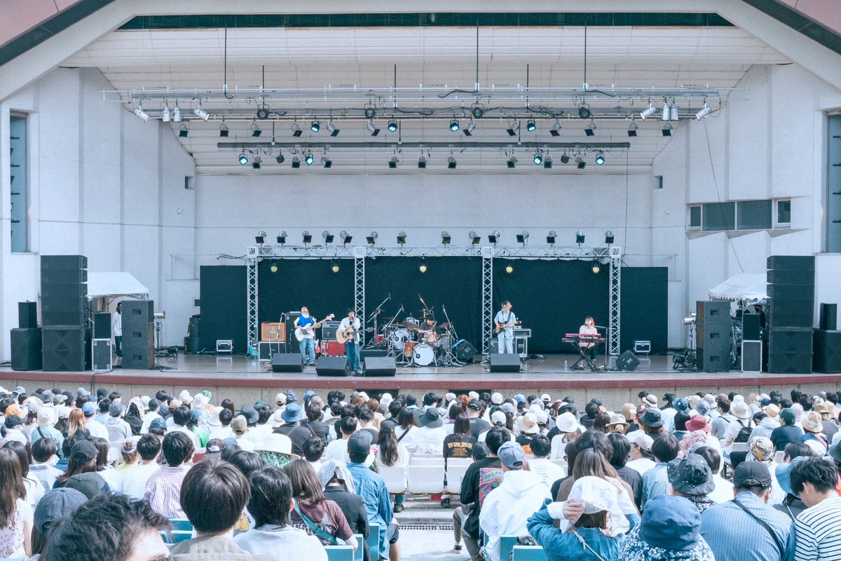 wang_gung_band's tweet photo. 2023/05/03 @ 大阪城野外音楽堂
「SMASH go round III⚡️」
新生WANG GUNG BANDとしての初ステージ❗️
暖かい会場のおかげさまで最高のスタートを切ることができました!
ありがとうございました!
これからもWANG GUNG BANDをどうぞよろしくお願いします!✨
#新生wanggungband #smashgoround https://t.co/4nLyc0TqBz