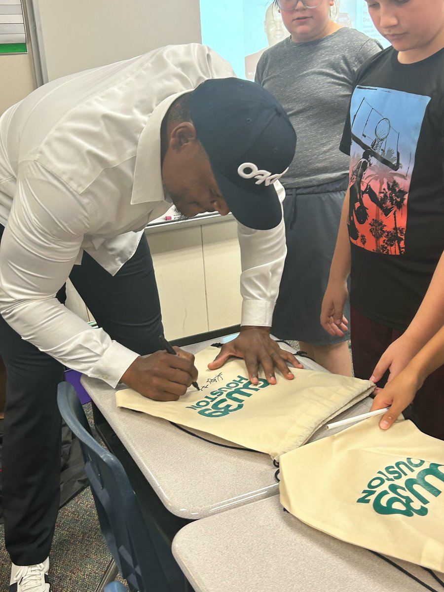 Career Day is back <a href="/MittelstadtKISD/">Mittelstadt Elem.</a>! What an amazing turnout of so many community helpers from NBA and NFL stars to TV Veterinarians, superhero Nurses and Psychologists,and even our own <a href="/KleinISD/">Klein ISD</a> school board member <a href="/DougJames4Klein/">Doug James 4 Klein</a>.