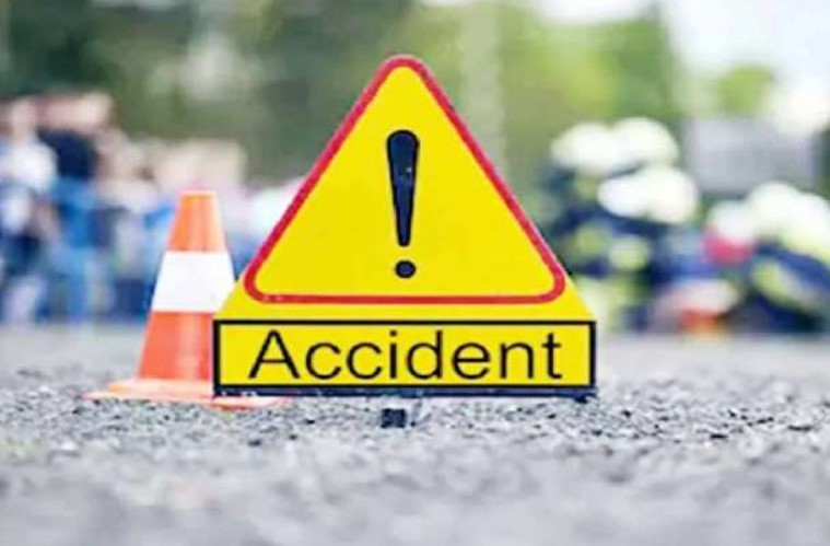 Two dead, nine injured in road accident in Awantipora

periscopetimes.com/two-dead-nine-…