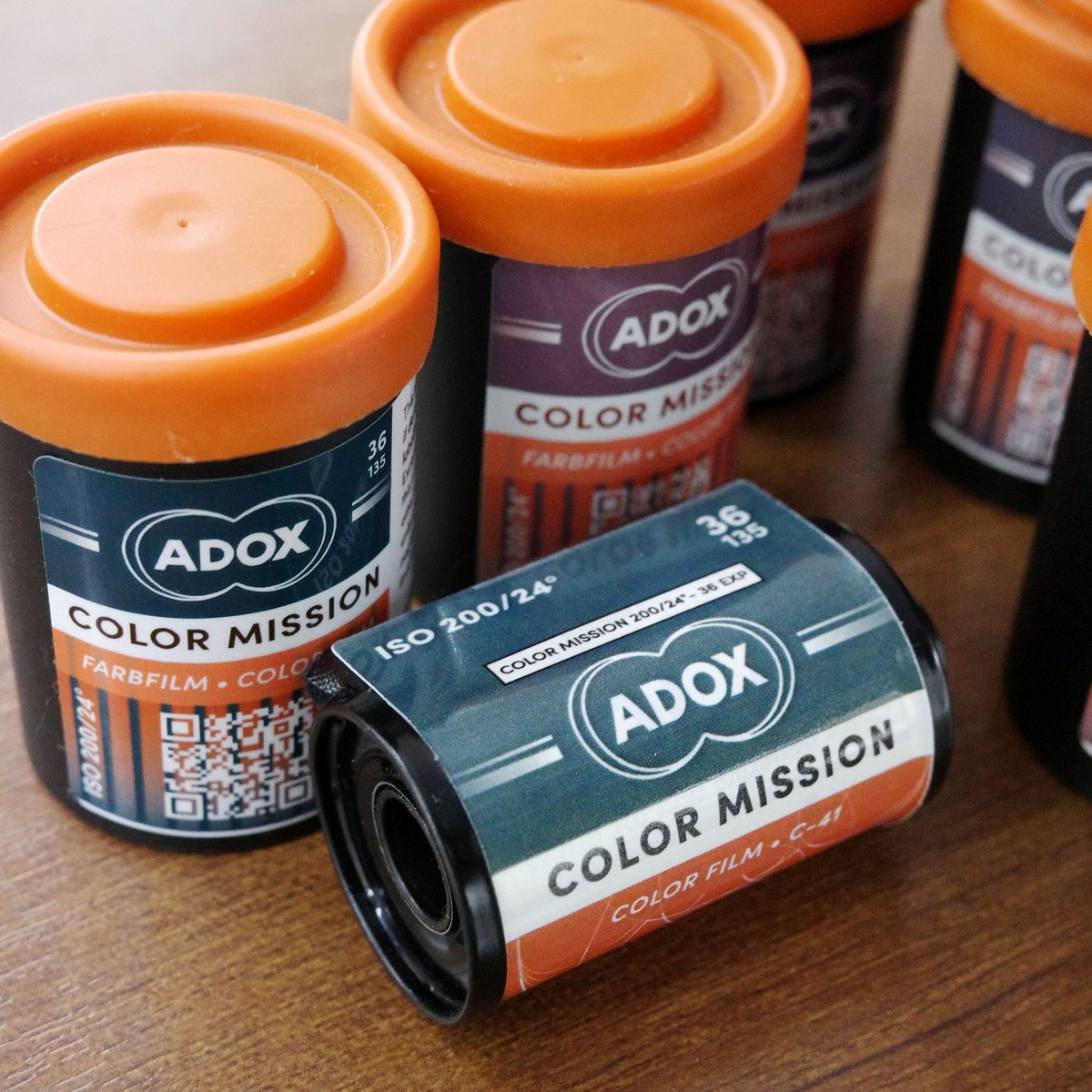 champcamera's tweet photo. #COLORMISSION 200 by #青葉台 店
#ドイツ・ #ADOX 社の現行 #カラーネガ『COLOR MISSION 200』
鮮やかかつ独特な発色にドキッとさせられます。
「#フィルム の未来への投資」のために開発されたADOXの熱意の籠った1本です!
#ADOXCOLORMISSION #ISO200 #田園都市線
https://t.co/ws1QYnR5dQ https://t.co/WwJWUF6Xts