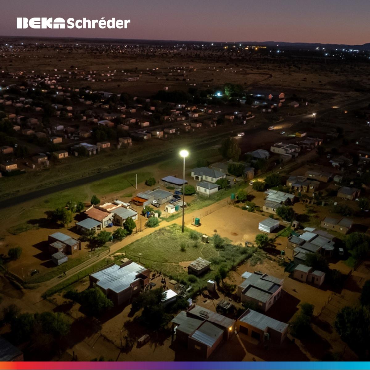 BEKA Schréder has supplied the #LED retrofit #lighting solution for #streetlighting and #highmast lighting for Ga-Segonyana Municipality in #Kuruman, the Northern Cape Province: za.schreder.com/en/news/led-re…