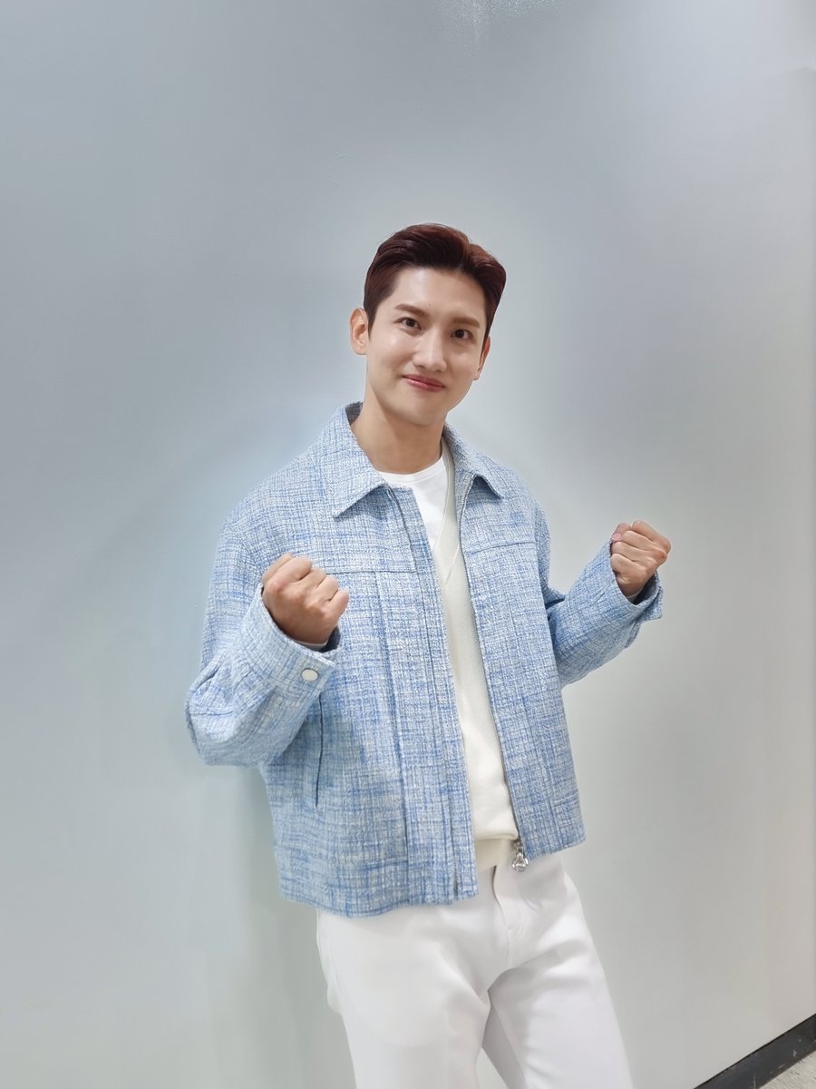 TVXQ's tweet photo. 오늘도 함께 소년판타지 응원해주세요❤️

📺매주 목요일 밤 10시 MBC

#최강창민 #MAXCHANGMIN
#동방신기 #TVXQ! #東方神起
#소년판타지 #FANTASYBOYS https://t.co/I1XsEjQBRN