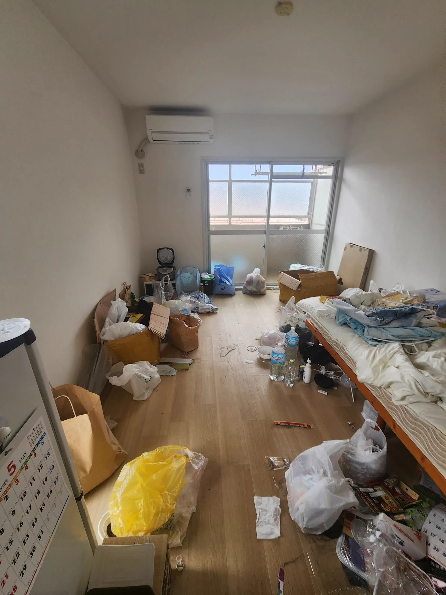 外国籍の借主様あるある。鍵を室内に置いといたから、あとはよろしくね〜