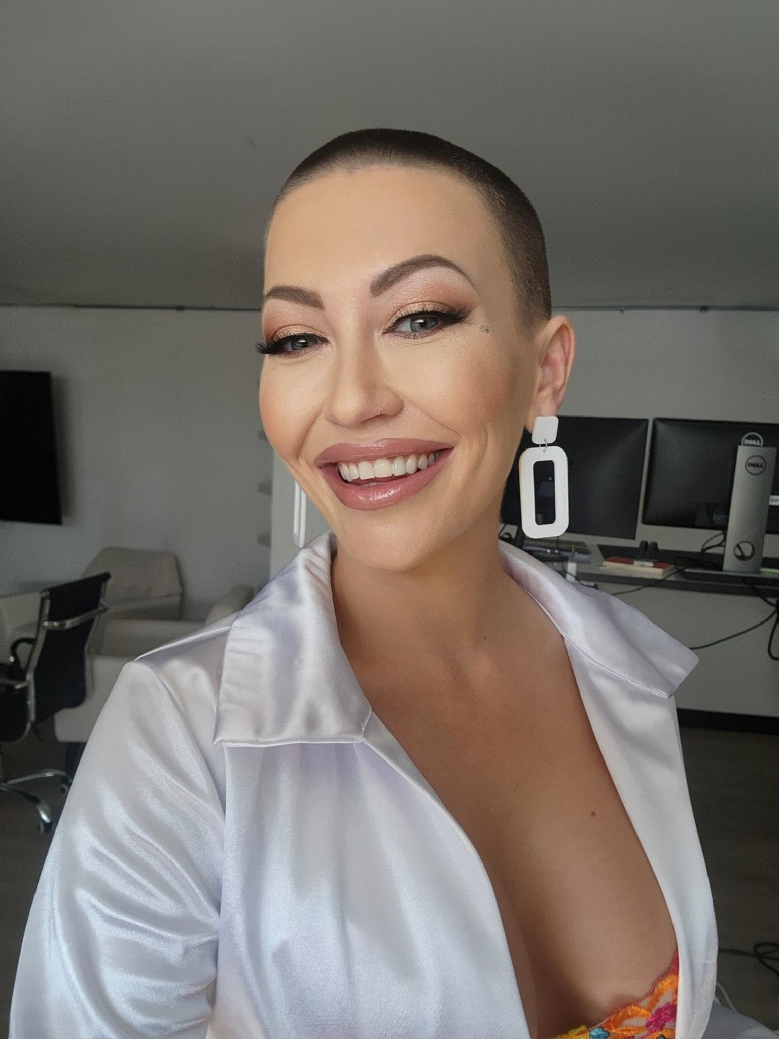 1 pic. Just when I thought there wasn't much I could willingly do in porn that I haven't already done, I decide to go and snort cum. What can I say, sometimes it's hard being sober... I have a snorting fixation 🤣🤷‍♀️ You guys definitely aren't going to miss this one 💦 @brazzers https://t.co/iWf28xyhPa