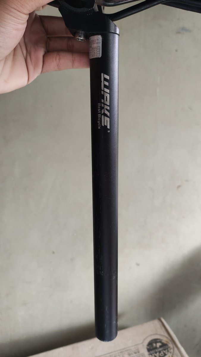 riyawan_n's tweet photo. WTS #fnfjb
Barset: stem wake 110mm 17°, risebar uno grip fyxation
Seatset: wake 27.2, saddle qiu shuai
Take all aja 350k

Lokasi Kab.Tangerang
Siap kirim" rekber toko ijo/oren
wa 081221926239 https://t.co/CbUcqbZzxP