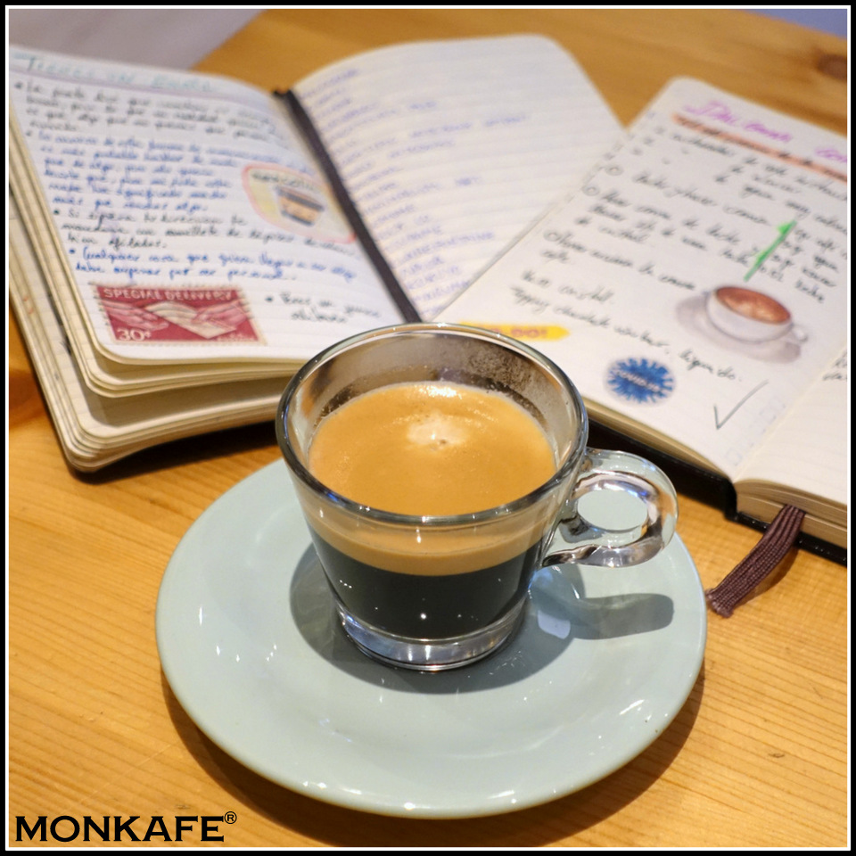 Monkafe_Inca's tweet image. ¿Cuanta inspiración le debemos a una taza de café...?, anotamos nuestra ideas empujados por las musas que habitan en todos los matices de una taza de buen café. Feliz jueves! #NotebookDay #DiaDeLaLibreta
