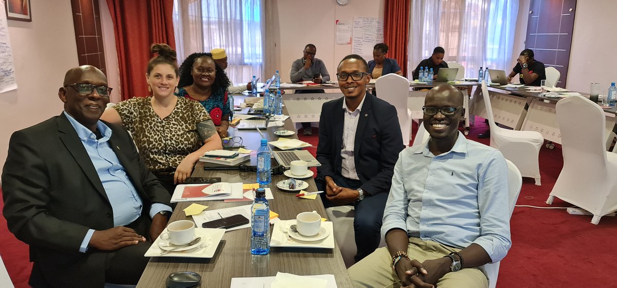 Back in Nairobi for an Edtech workshop organized by RELI with a core theme around equitable design and deployment of Edtech solutions. 

Also super honoured to finally meet @HamMulira, pioneer Minister of ICT during my very early days in IT in Uganda. 

@MunyEdie

#EquityInEdtech