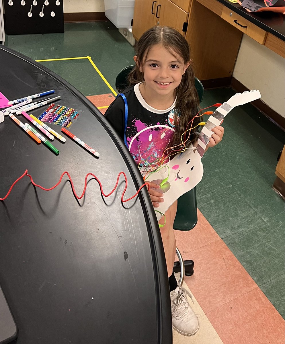 Alexa Lerman tweet media