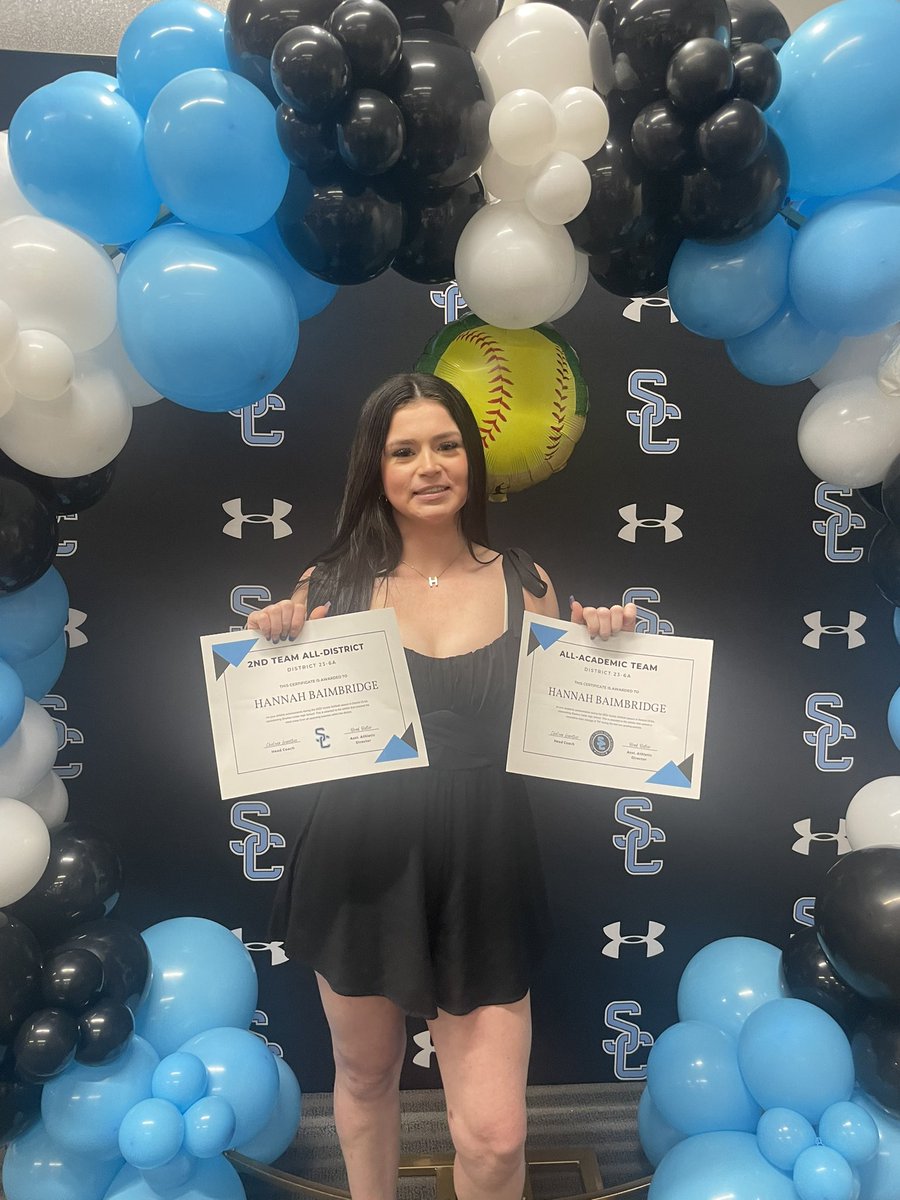 hb_softball99's tweet photo. @ShadowCreekSB awards tonight - so honored to receive 2nd team all district outfielder and all academic district 23-6A!! #jryearloading @ProlificFPSoftb @raydvaughn @arechiga_john @demiDee8 https://t.co/rGdvo4mQka