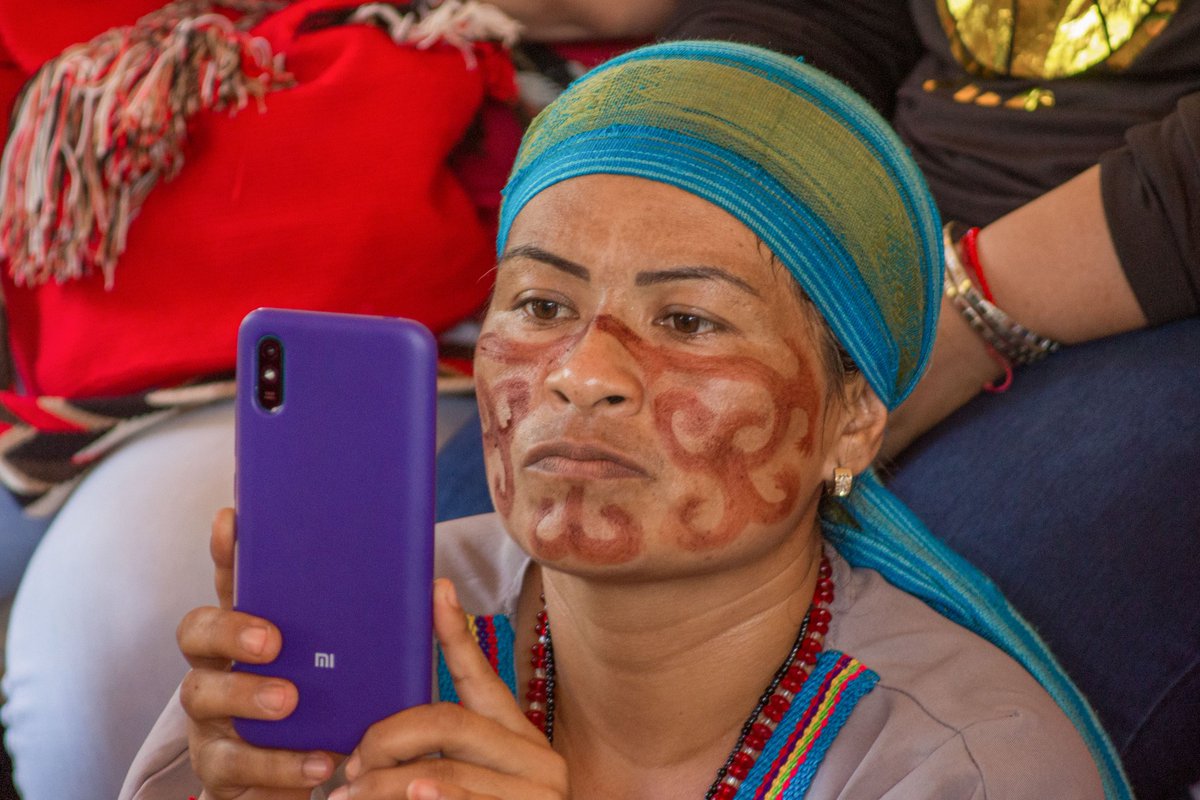 4/5 Seguimos con el desarrollo e impulso de las 3 líneas de trabajo: la gestión territorial, la gestión curricular y la organización escolar. 

<a href="/NicolasMaduro/">Nicolás Maduro</a>
<a href="/MPPEDUCACION/">MPPEDUCACION</a> 
<a href="/LuisEsZulia/">Luis Gerardo Caldera</a>