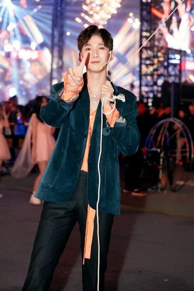 HapmoYing's tweet photo. 2019-2020Countdown party!
#WenYang #文采飞扬 #เหวินหยาง #wcfy
#หลี่ป๋อเหวิน #LiBowen #李泊文 #이박문
#宋继扬 #SongJiyang #宋継揚 #ซ่งจี้หยาง https://t.co/0WYaUNi7xg