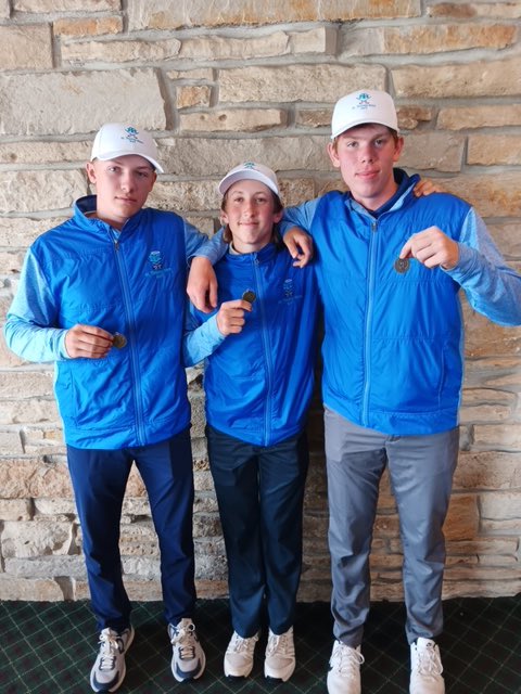 Boys Golf: Congratulations to Juniors Danny Brooks and Justin Kaczynski on making 1st team all Metro Classic conference, and Senior Noah Masarik making 2nd team. On to Regionals. Go Cavs!