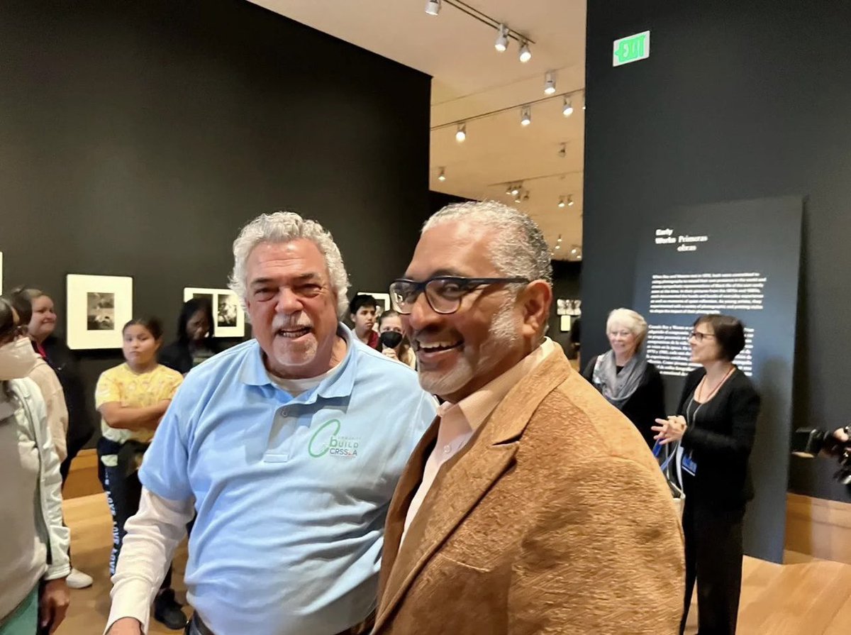 CommunityBuildi's tweet image. Community Build’s GRYD program joined the Empowerment Congress on a trip to the Getty Museum! We thank the Empowerment Congress and the @GettyMuseum for making this day so special ✊🏽💚✨

#gettycenter