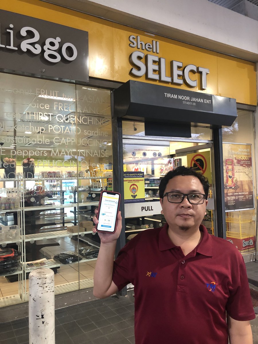 sidchan's tweet photo. Rugi betul selalu isi minyak kat Shell tapi tak collect BonusLink point pun padahal dah lama register. Lepas tahu ada BLINK App ni memang takkan lupa dah, the more point you collect, the higher reward you can get! 🤩 Takkan nak rugi lagi kan #ShellMalaysia https://t.co/ZwMFympsPA