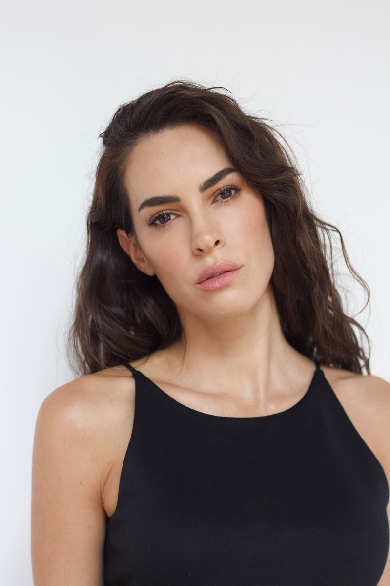 LaMurielHe's tweet photo. New head shots
✨🎬🎥🎭
Personaje “the girl next door”
.
.
.
.
.
.
#headshots #actor #actress #acting #followyourdreams #casting #actorscasting #smile #girlnextdoor https://t.co/21HfoVCCqb