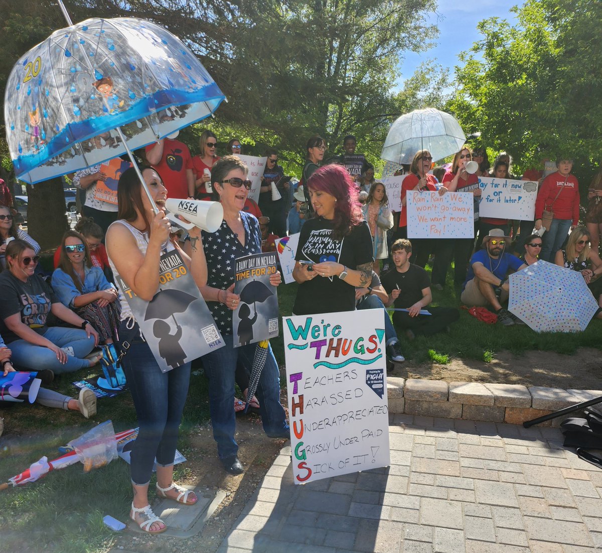 .@NSEAOnline held one of the #TimeFor20 rally at the #nvleg It is a rainy day at the legislature! Fund education. #respecteducators