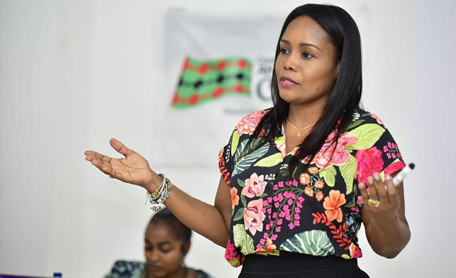 Conpa_paz's tweet photo. En esta ocasión el #CONPA realizó el encuentro “Mujeres de Urabá, territorio de Paz”, que propició que mujeres de distintas organizaciones afrocolombianas de la región, reflexionen sobre mecanismos de atención a las violencias basadas en género. La #PazTotal es con nosotras. 🙌🏾✨ https://t.co/x1R7RM3tEF