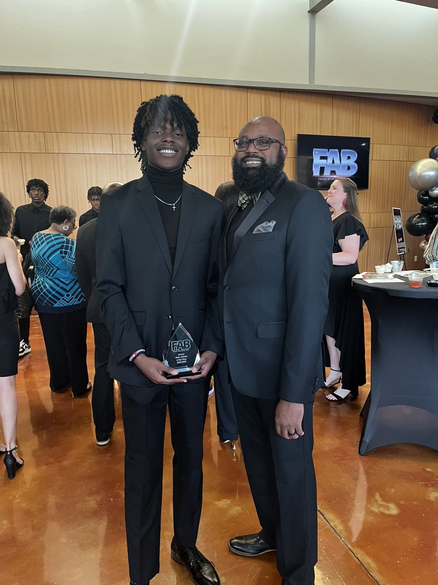 alexagwunobi06's tweet photo. fab winner, grateful #AGTG @HHS_Canes @FBISDAthletics https://t.co/bS7GPgAI7s