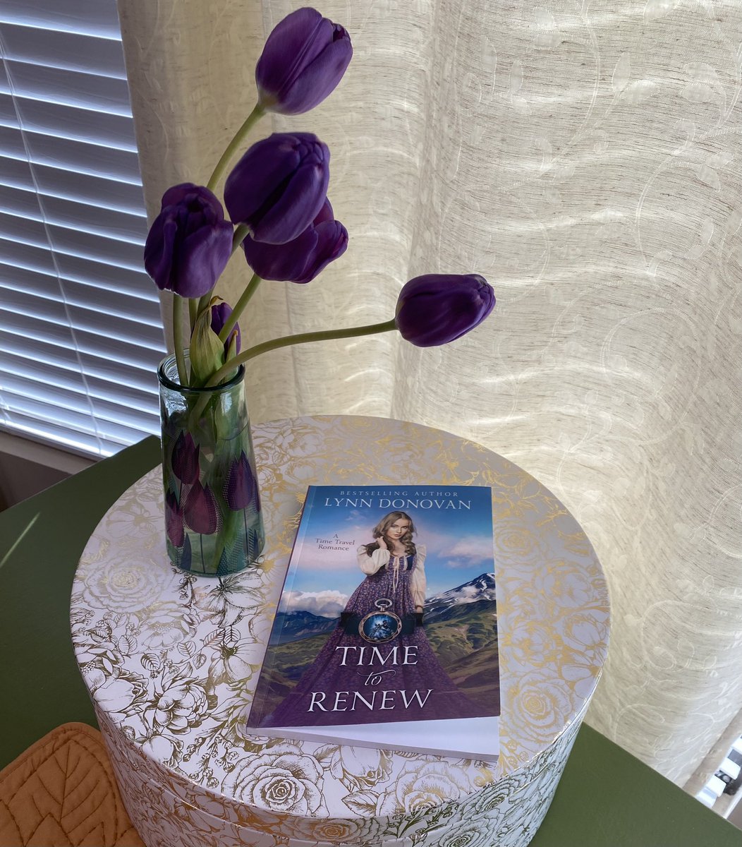 AMLaddAuthor's tweet photo. Time to Renew by Lynn Donovan. I’m hooked on this series. A time travel romance. Five unlucky in love girlfriends take a Valentine’s Day roadtrip and find themselves transported back in time to 1883. #historicalromance #timetraveromance #lynndonovan https://t.co/VCMPBHgfqX