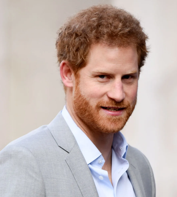 RT if you agree that Harry should be stripped of all his titles after the staged NYC car chase incident! #HarryandMeghan #HarryandMeghanAreAJoke #HarryAndMeghanAreFinished #harryandmeghanareliars #MeghanMarkleExposed #HarryandMeghanExposed #MeghanMarkleGlobalLaughingstock