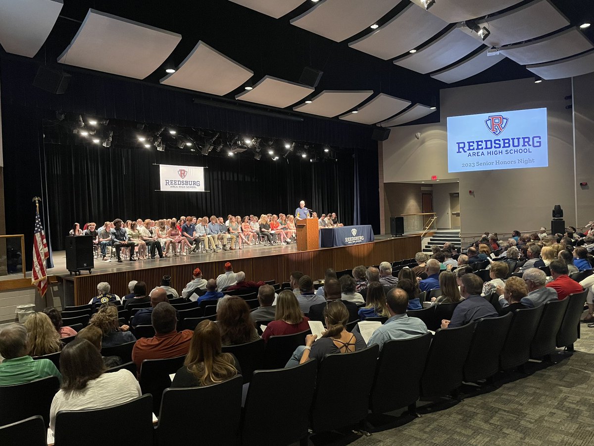 Senior Honors Night was a success! Congrats Class of 2023! @ReedsburgSD @RAHSburg