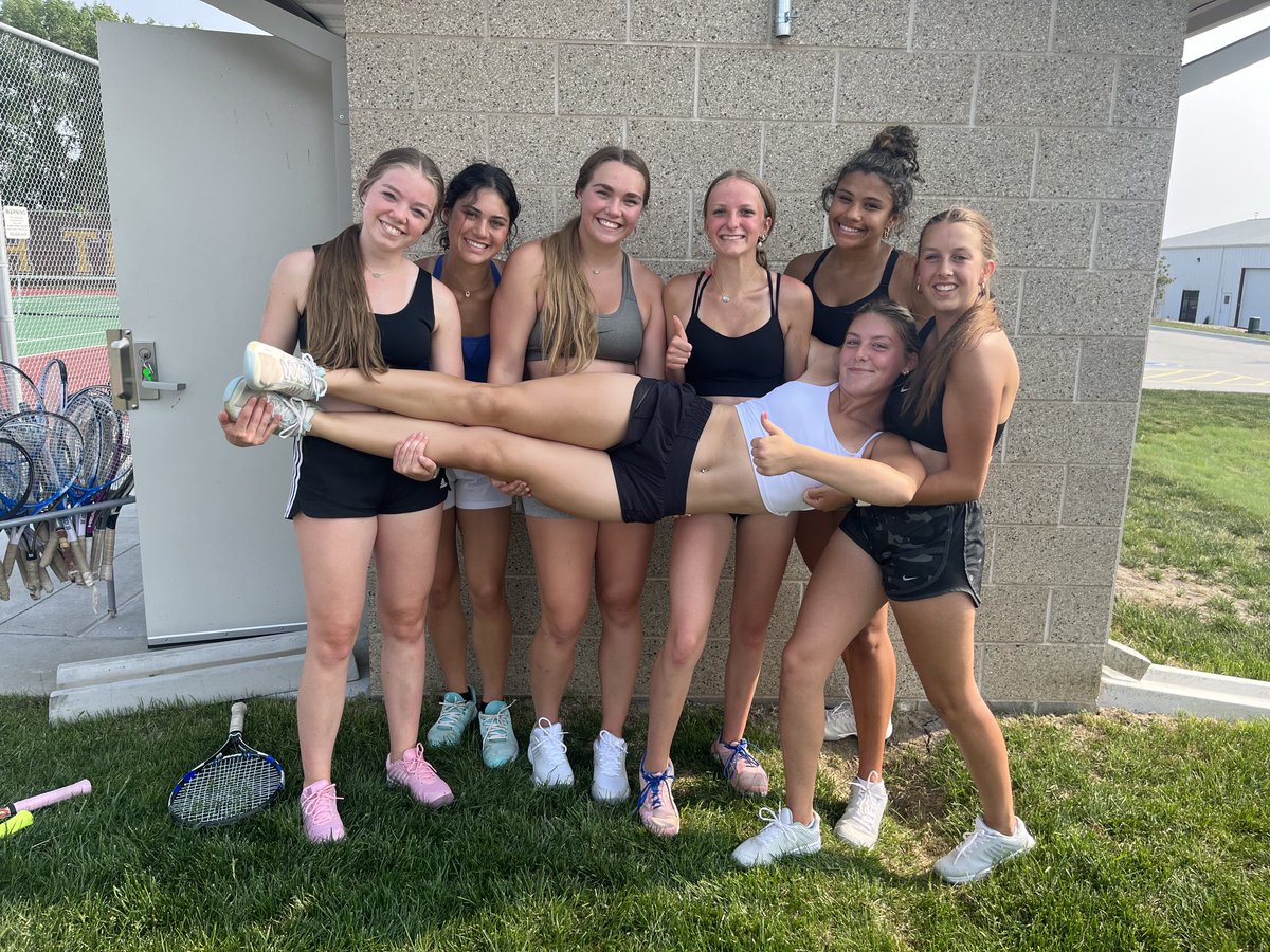 monarchtennis's tweet photo. Come cheer these ladies on at state tomorrow! All seeded and looking forward to a great day. Good luck Haley, Emmie, Addison, Mia, Katie and Reagan #WeArePLV 🎾 https://t.co/vsYFiEjIkV