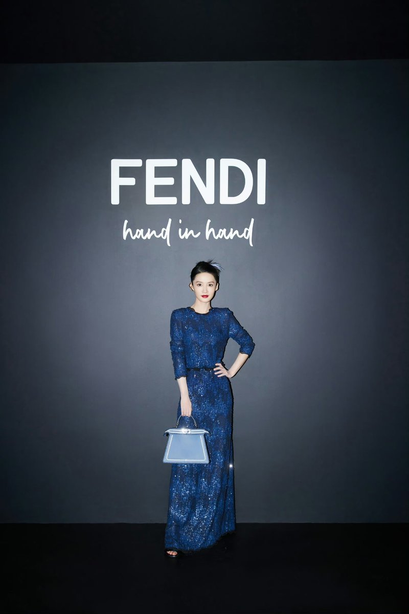 liqin_space's tweet photo. 230516 #Liqin studio
“Explore the arts of artisan and creatives, happily enjoy the exhibition with Liqin”
#FendiHandinHand
#Fendi
#李沁 #이심
1/3 https://t.co/OAMKCEybnz