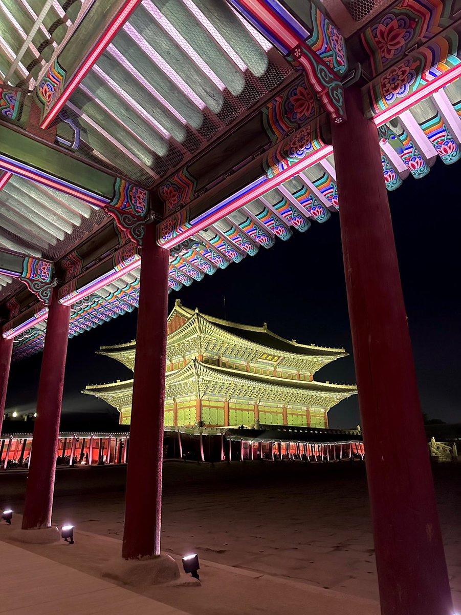 #GucciCruise24 ✌️

#aespa #WINTER