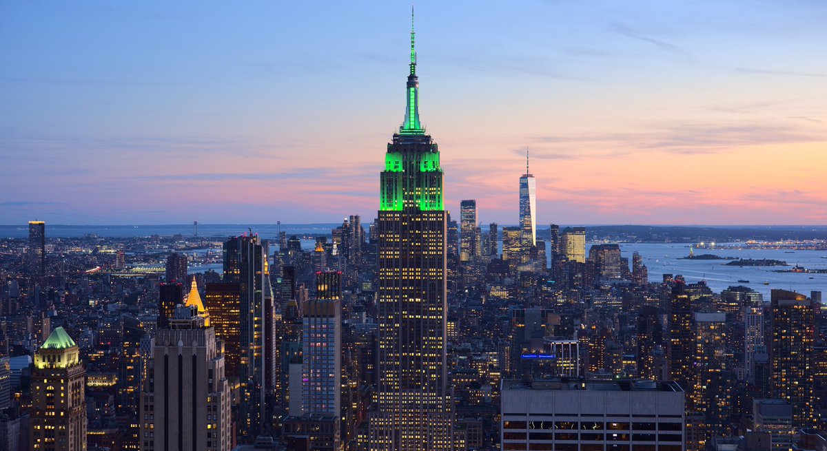thia_phiinoo's tweet photo. Siapa si yg gag tau New York?pusaty bisnis,role mode fashion ada di New York. Bnyk juga yg jd iconic, mulai union square, ptung liberty, hingga times square. Sllu pgen liburan ke New York https://t.co/5ro7Z6Nszx