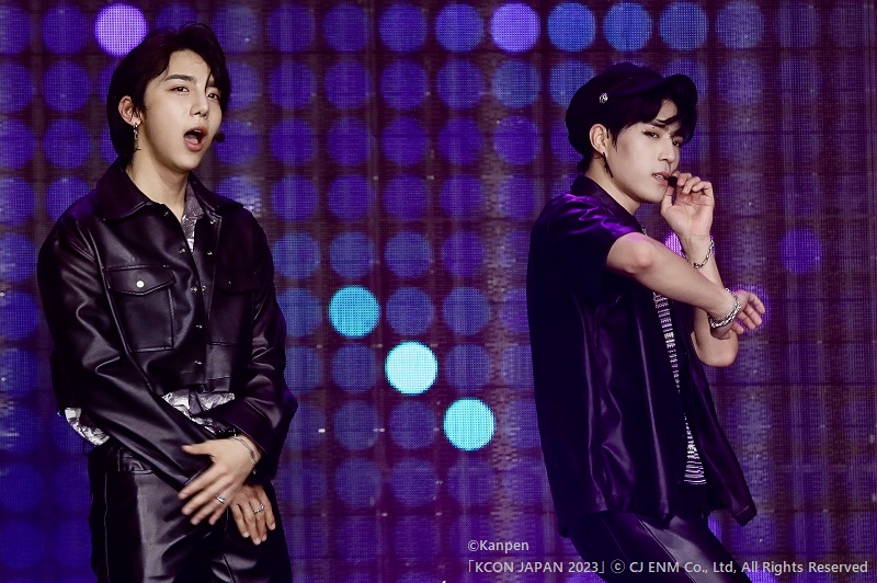 _Kanpen's tweet image. 【『KCON JAPAN 2023』レポ⑤】 
元 #Apeace の #ウォンシク と #スンヒョク の二人で結成
ボーイズユニット TMC（#ティエムシ）がコンベンションに３日間登場！

■レポ
kanpen.asia/archives/65121

#TMC #티엠씨
#WONSIK #원식
#SeungHyuk #승혁

#KCONJAPAN2023 #KCON 
#KCON2023JAPAN