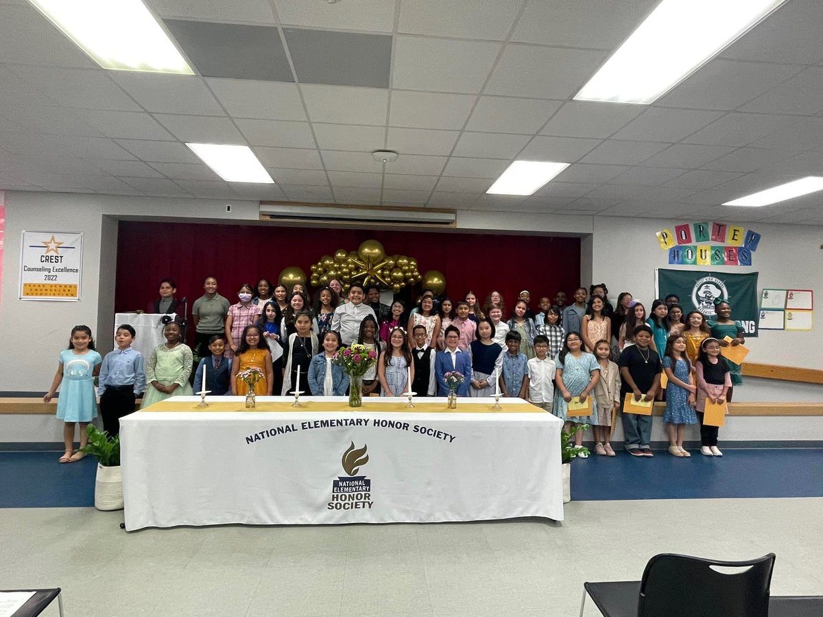 Porter had its NEHS induction for its new members.   Congratulations to our 2023-2024 newly inducted members.  
#porterpanther #PorterPride #MadeToExcel #MISDExcellence #PorterElemNEHS #PantherPride