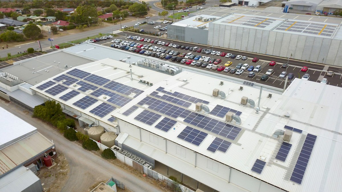 redarc_AUS's tweet image. As one of #REDARC’s key values, we are committed to being environmentally responsible. We are passionate about operating in a way that will preserve the #environment for future generations. Being #AustralianMade, means we have full control to ensure environmental sustainability.