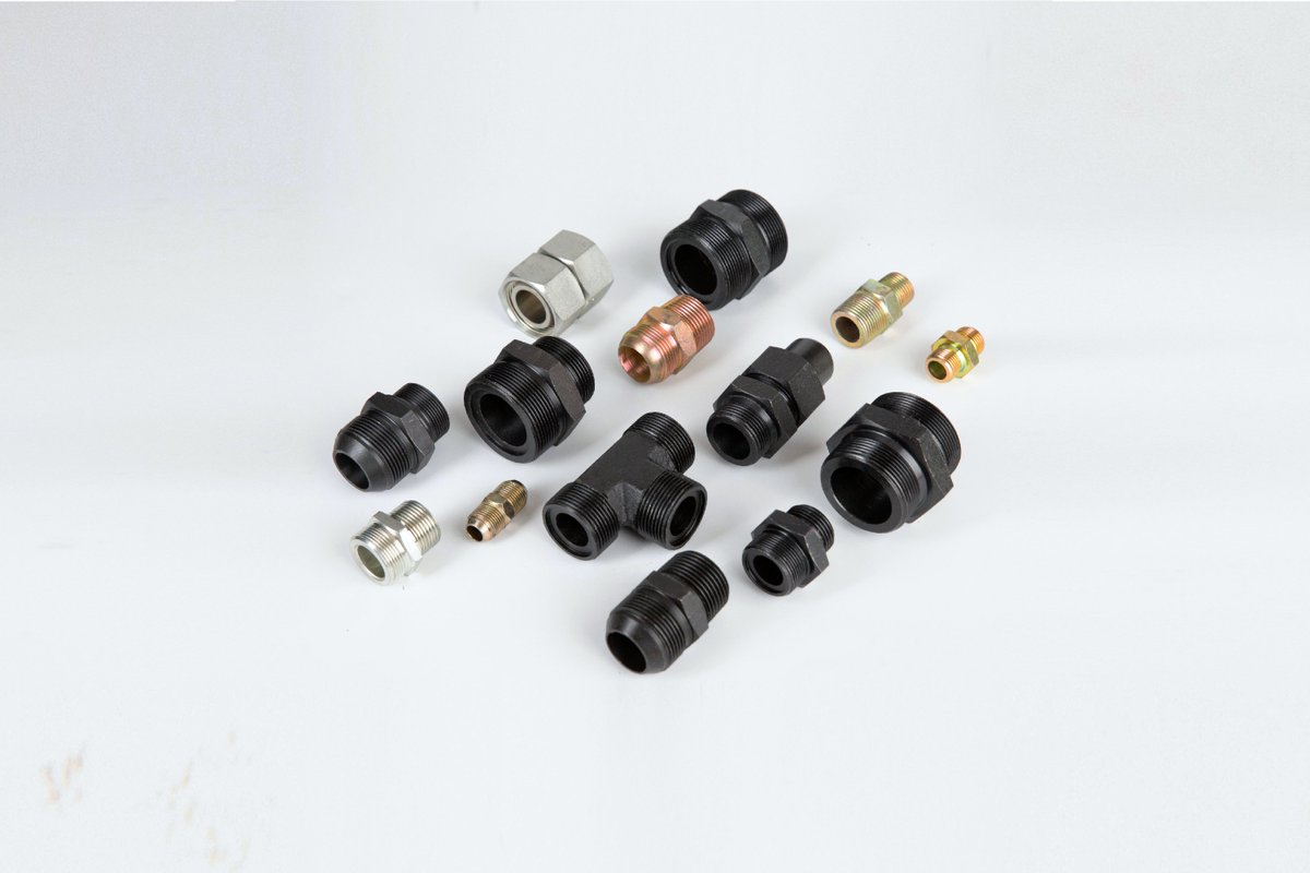 HuiqiTech's tweet image. Unleash the Hydraulics 101! 

Actuators (cylinders and motors) convert liquid pressure into precise motion. The energy system (pump) converts mechanical energy into liquid pressure.

Hydraulics = power, control, fluid finesse!
#Hydraulics101 #FluidControl #mechanic