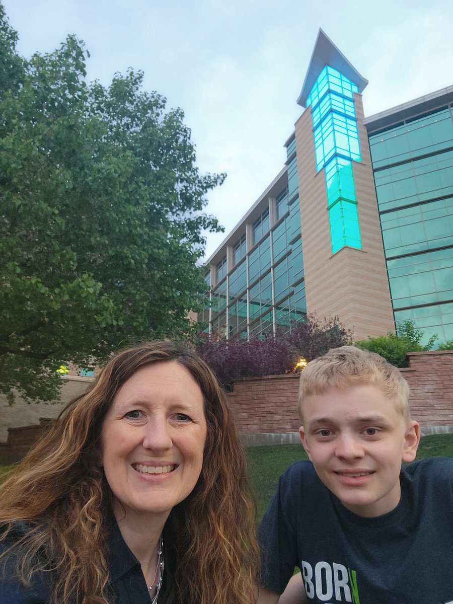 Hockey_NF_Mom's tweet photo. Thank you @huntsmancancer
for the support!!! Tonight through this weekend the #BeaconofHope will be blue & green for T and the thousands of other patients living with NF.
@ChildrensTumor
#HuntsmanCancerInstitute #EndNF #makeNFvisible #imwithTravis #ikNowaFighter https://t.co/CUOTL9QoXD