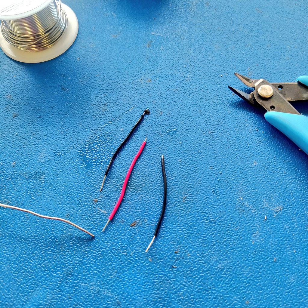 IObrizio's tweet image. Sot-23 to th

#wires #soldering #transistor