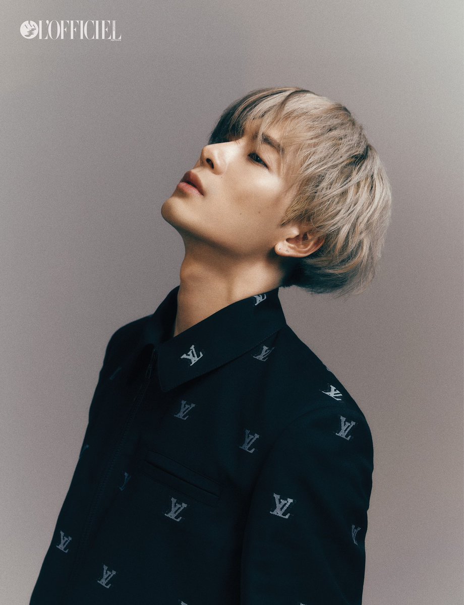 JacksonWang852's tweet photo. L’Officiel Singapore May 2023 Double Covers
.  
@Lofficiel_SG
.  
Which was ur fav? 
.
#JacksonWangForLOfficielSG
#MAGICMAN2
#TEAMWANGrecords
@teamwangofcl https://t.co/qZWj8n2Lhh