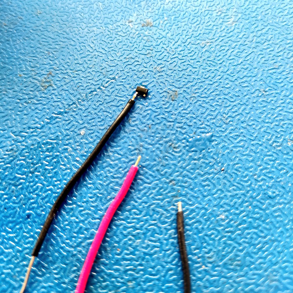 IObrizio's tweet image. Sot-23 to th

#wires #soldering #transistor