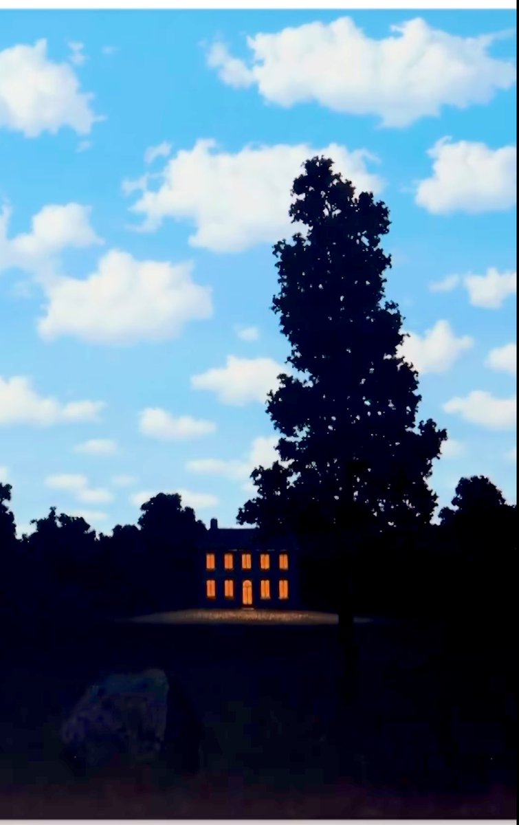 In a 10-minute back-and-forth bidding battle this René Magritte’s iconic ‘L’Empire des lumières’ from The “Mo Ostin Collection” achieved an astonishing $42.3 million.
It was unseen by the public since 1979. @Sothebys 
#ReneMagritte #Magritte

@DalrympleWill @KNMAIndia @ranjona