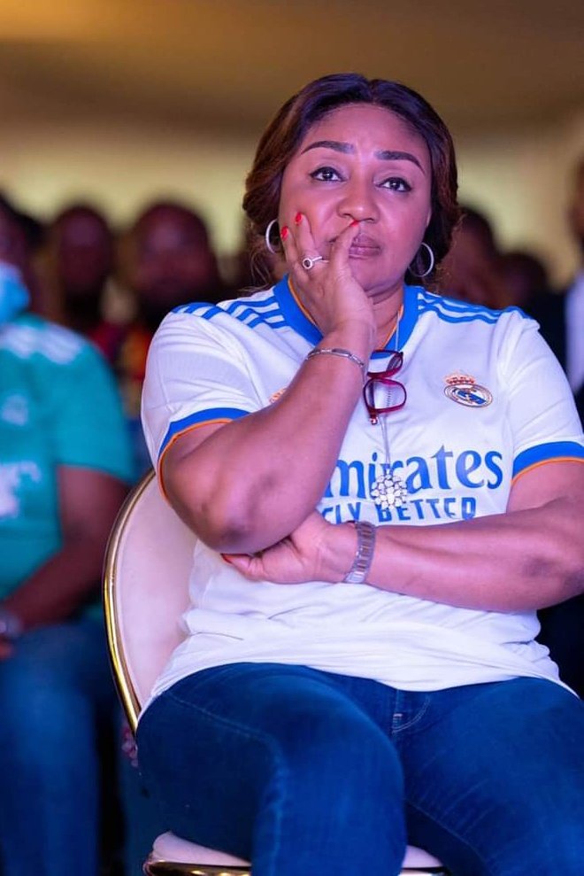Je suis de cœur avec la première dame de notre Pays, Maman Denise Nyakeru pour l'élimination du Real Madrid.