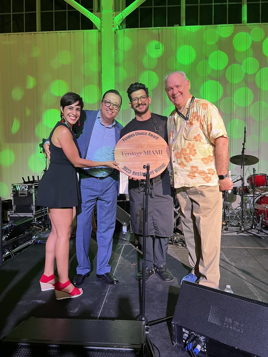 VeritageMiami's tweet image. The people have spoken!
 
Congratulation to @eating_house for being named #VeritageMiami’s 2023 People’s Choice Award Best Restaurant 🏆!  #EatDrinkUnite
