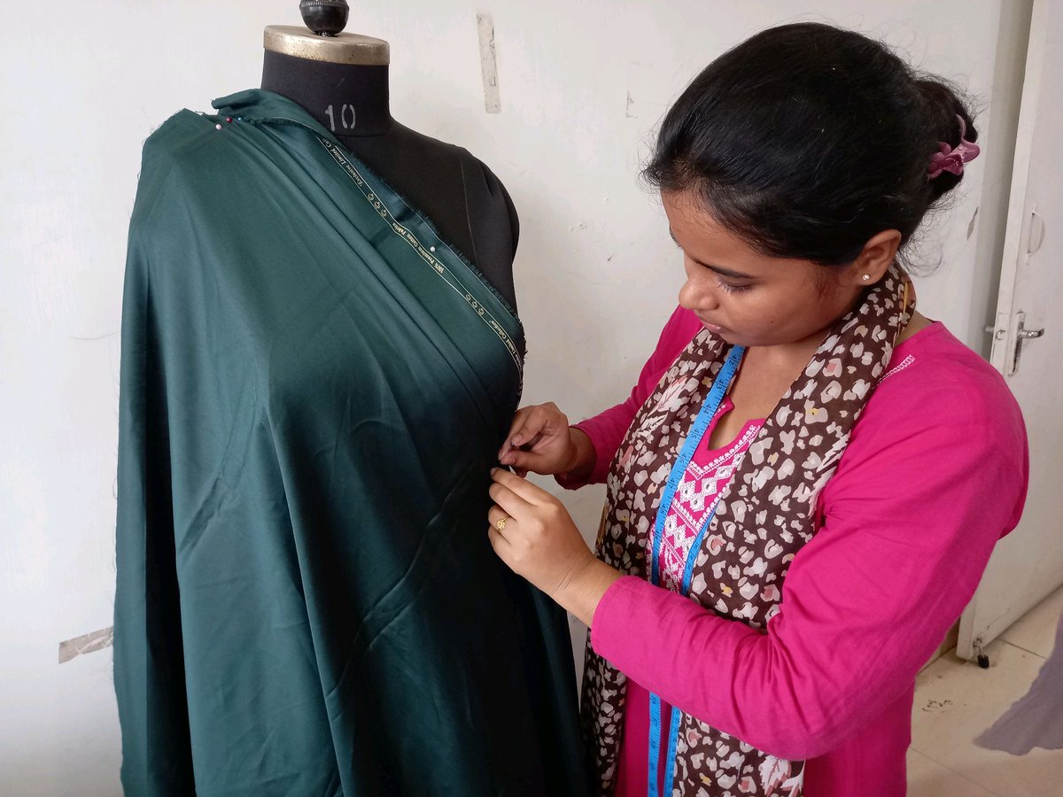 of_aritz's tweet photo. Admissions Going on for Fashion designing courses. Call us Today and Become a Fashion Designer https://t.co/S6oXCDxPdm