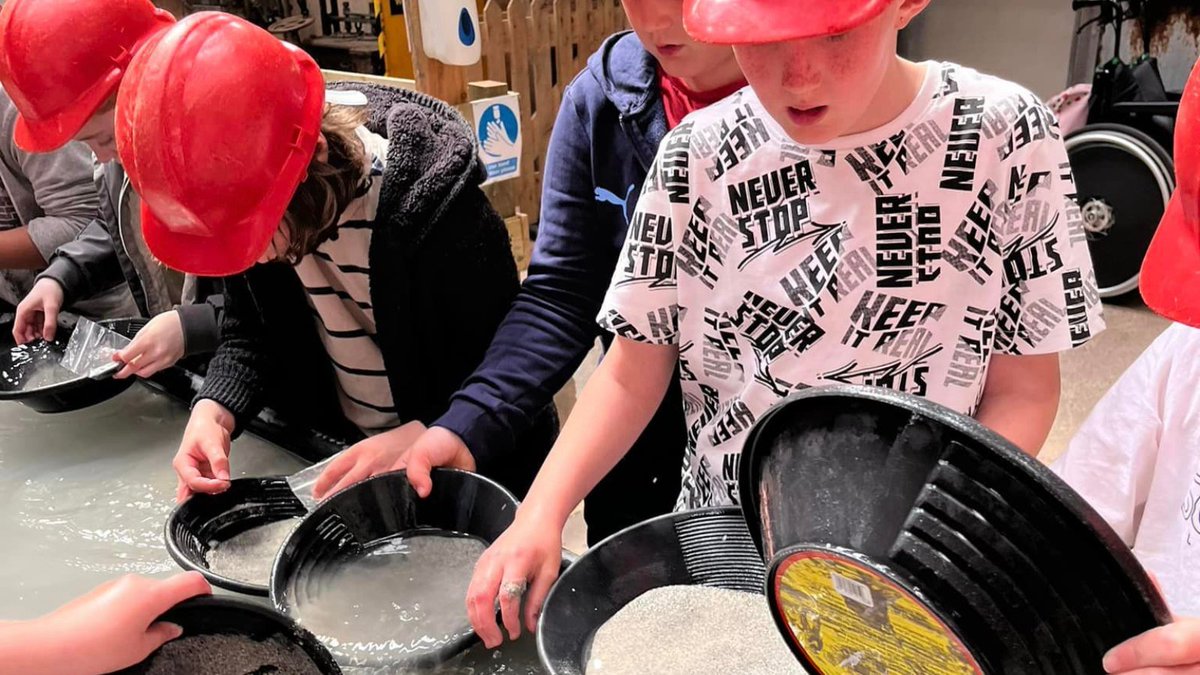 Aspire Outdoors (@outdoors_aspire) on Twitter photo Exploring the fascinating <a href="/geevormuseum/">Geevor Tin Mine Museum</a> and panning for treasure - an action-packed #Residential day down at #Carnyorth for <a href="/TreverbynAcad/">Treverbyn Academy & Nursery</a> #iAspire #outdoorlearning Exploring the fascinating <a href="/geevormuseum/">Geevor Tin Mine Museum</a> and panning for treasure - an action-packed #Residential day down at #Carnyorth for <a href="/TreverbynAcad/">Treverbyn Academy & Nursery</a> #iAspire #outdoorlearning