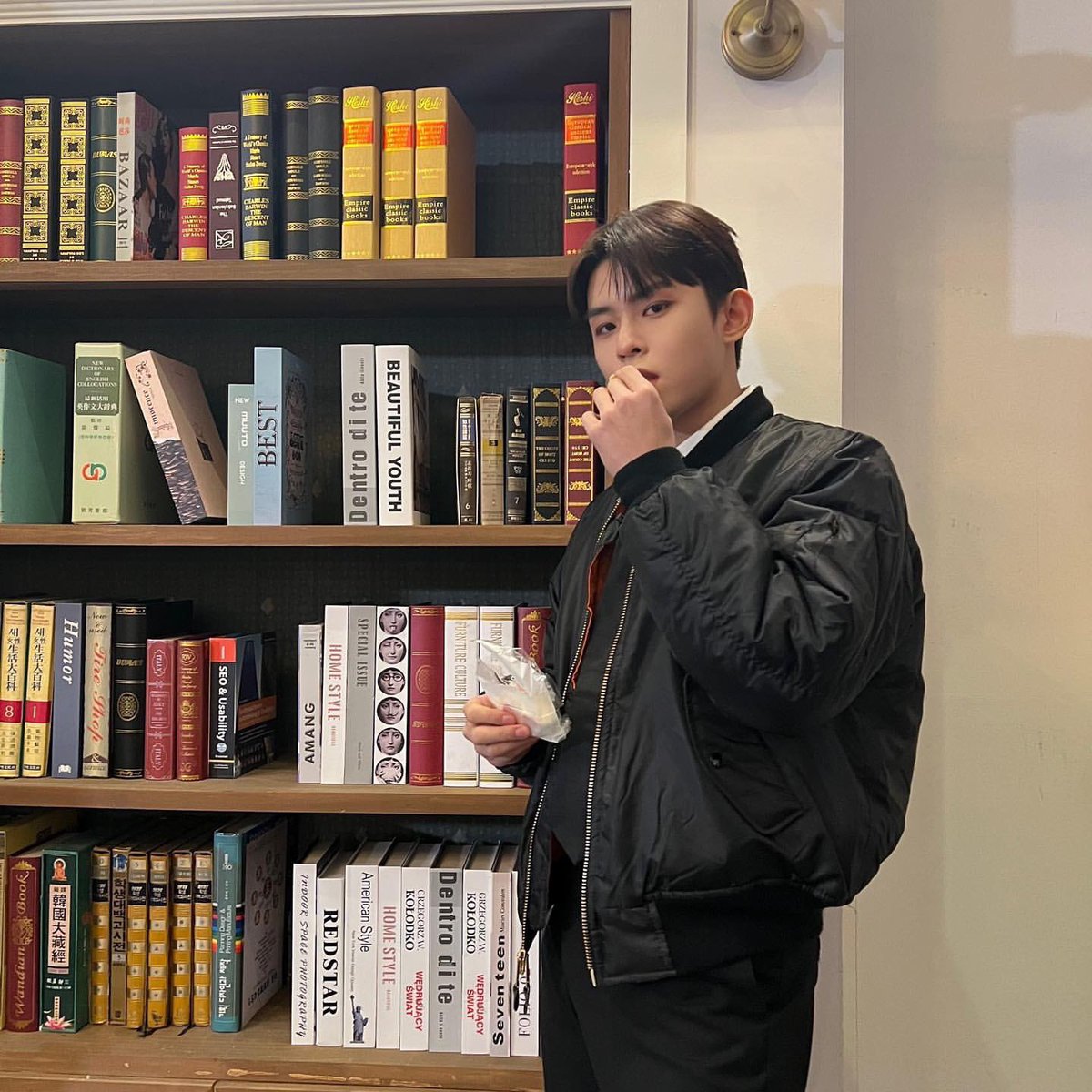 geon_archive's tweet photo. 230518 인스타그램

냠

https://t.co/ZgkBvdFP8I

#TO1 #티오원 #DONGGEON #동건 https://t.co/eOAK2n87aG
