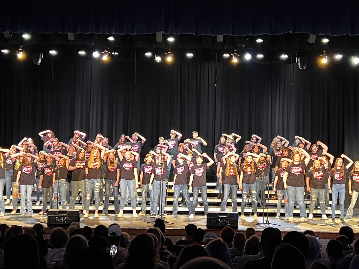 ThomasonChoir's tweet photo. TMS Choirs rocked it tonight! https://t.co/XxHAKTfHyd