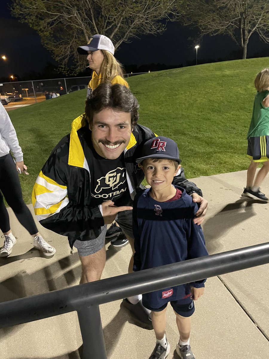 Thanks for taking the time the other night @CharlesOfferda1 you made this kids day! <a href="/DeionSanders/">COACH PRIME</a> scholarship this man!